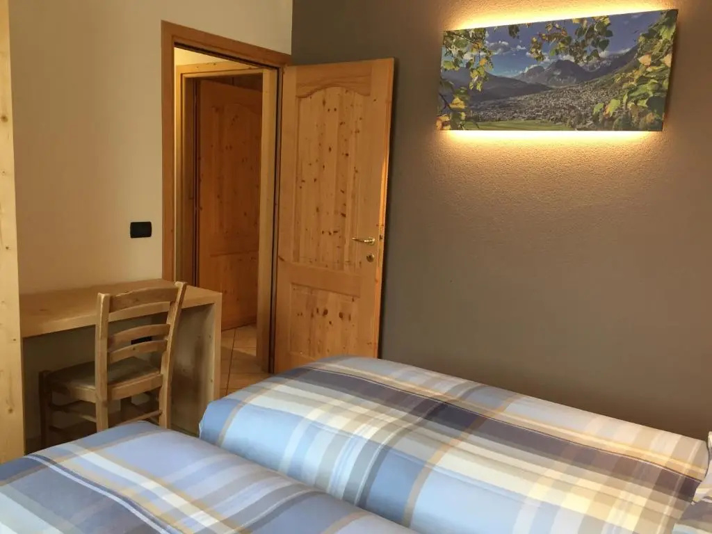 2 Bedrooms Apartment