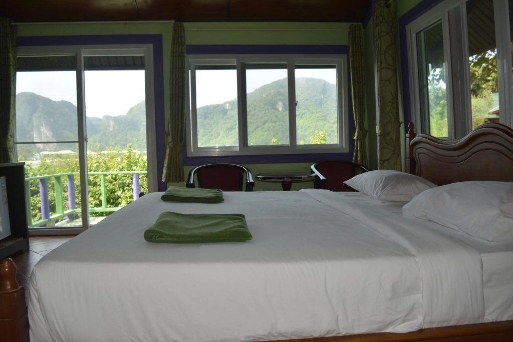 Phi Phi View Point Resort — 2