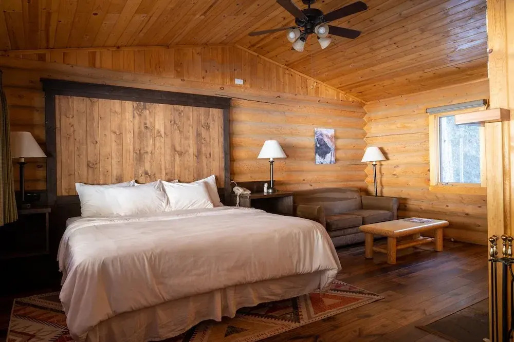320 Guest Ranch by null