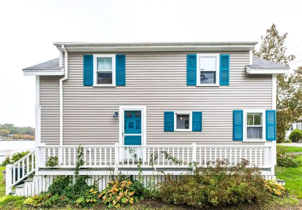 Downtown 3br On Water 3 Bedroom Home