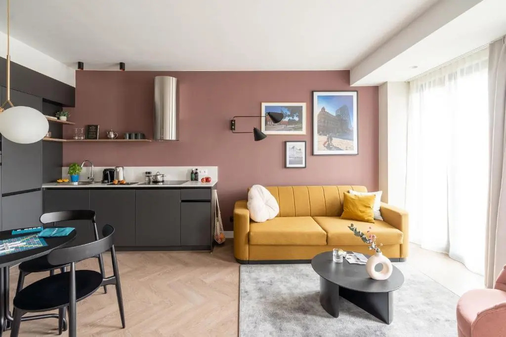 Comfort room