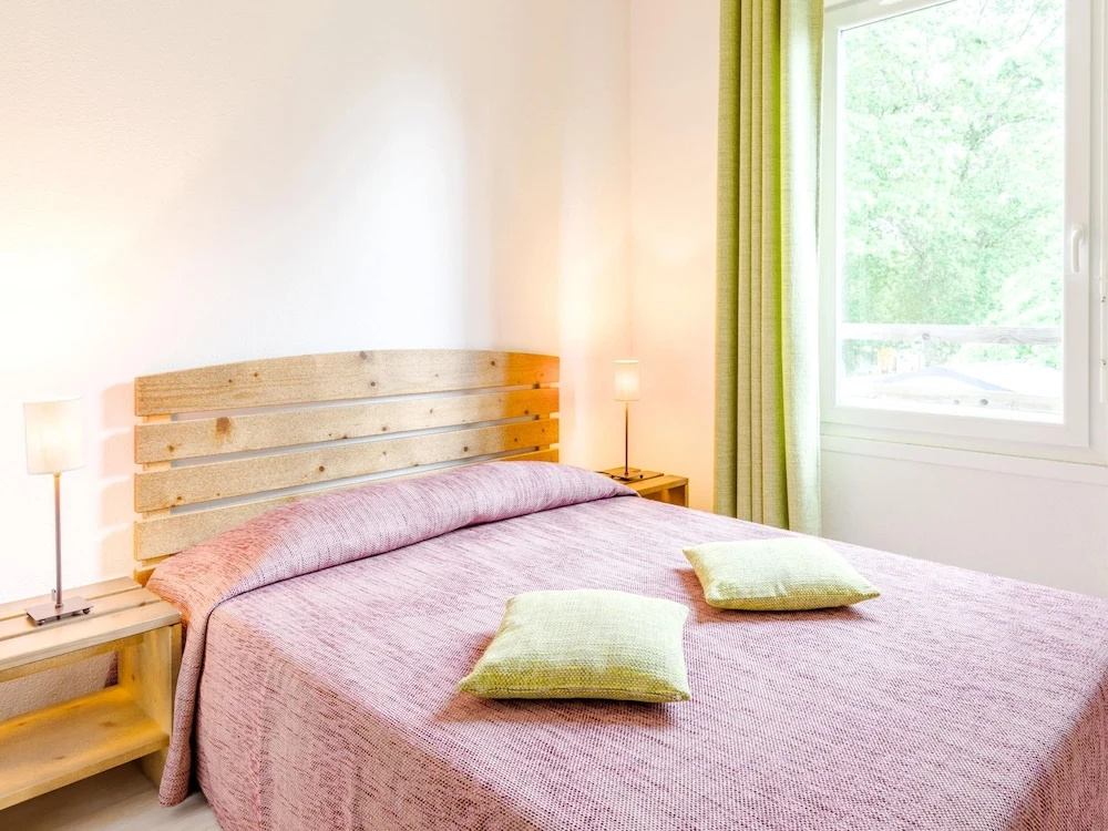 Lakeside Maisonette Retreat - Photo 3