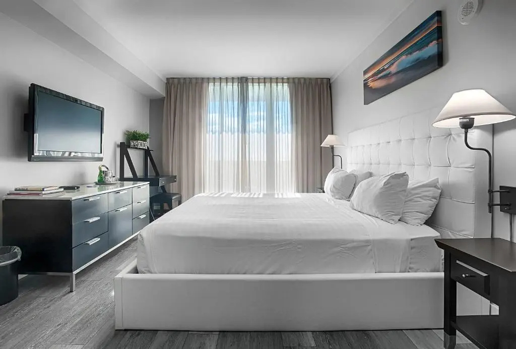 Mutiny Park by SoFLA Vacations - Chambres