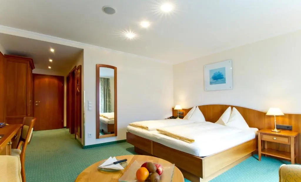 Seeboeckenhotel Zum Weissen Hirschen - Chambres
