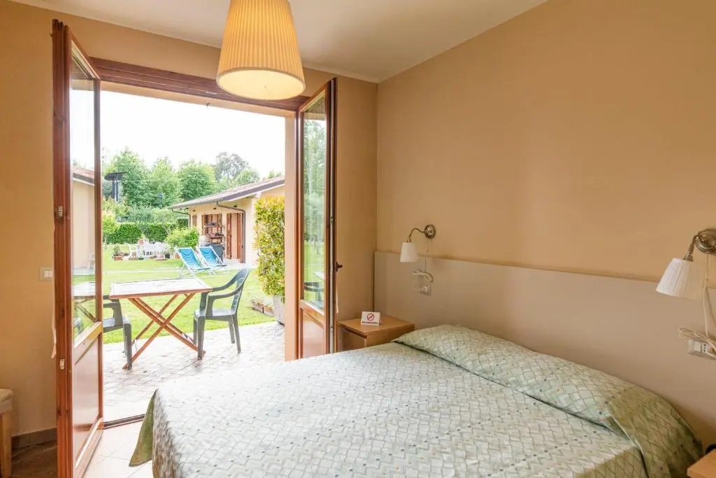 Superior Double room (full double bed)