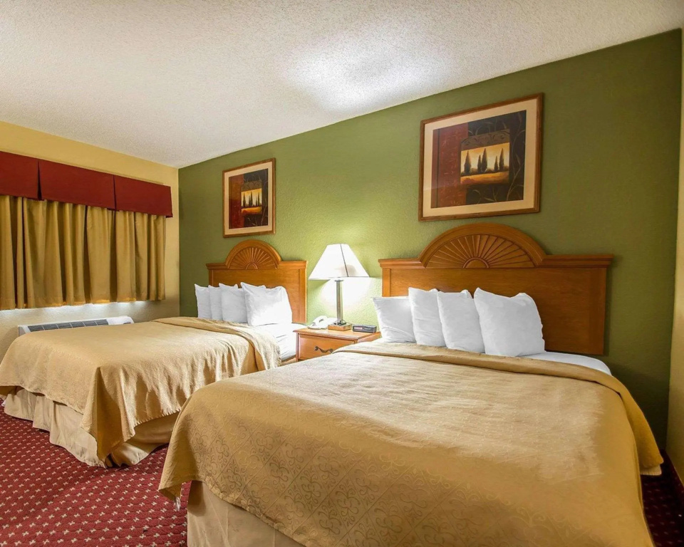 Quadruple Suite