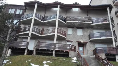 Charmant T2 avec cabine fermée et terrasse