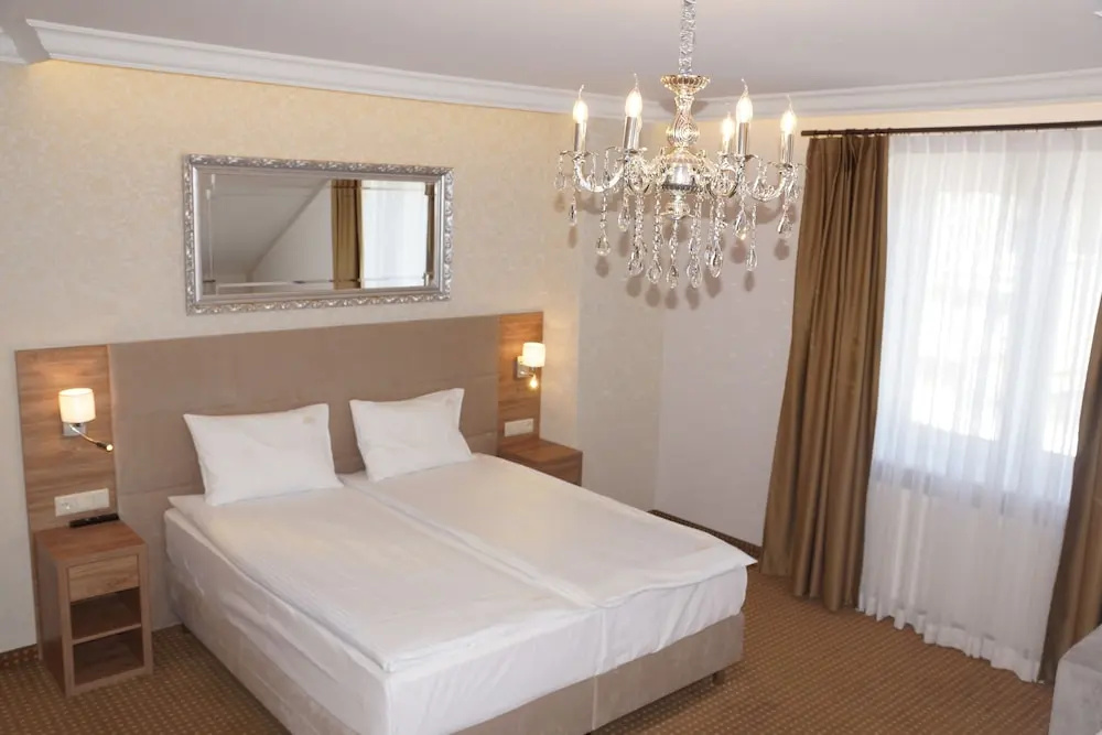 Economy room