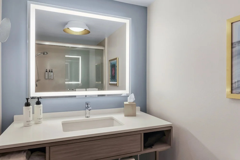 Crowne Plaza Ft. Myers Gulf Coast by IHG - Chambres