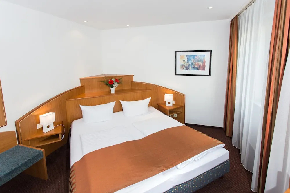 Standard Double room (twin beds)
