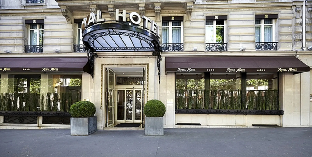Royal Hotel Paris Champs Elysées 32