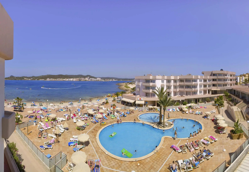 Hotel photo 12