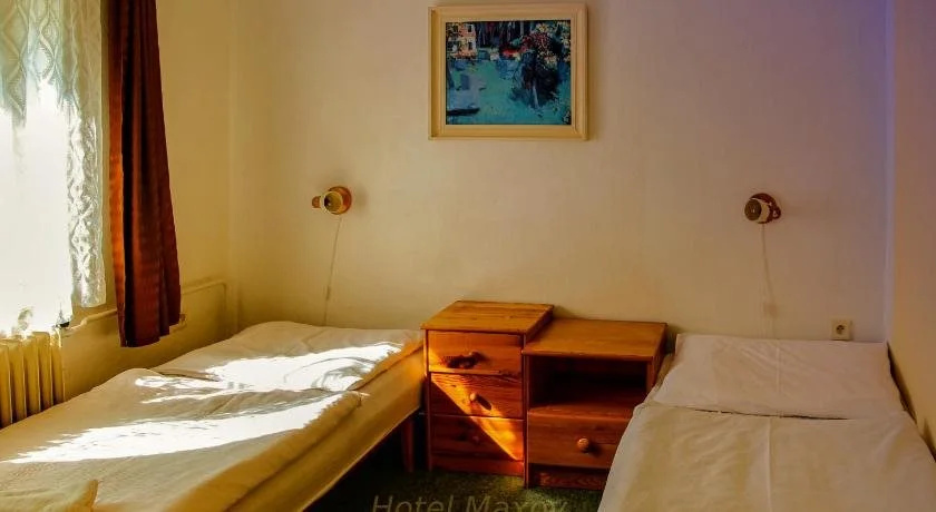 Hotel Maxov - Général