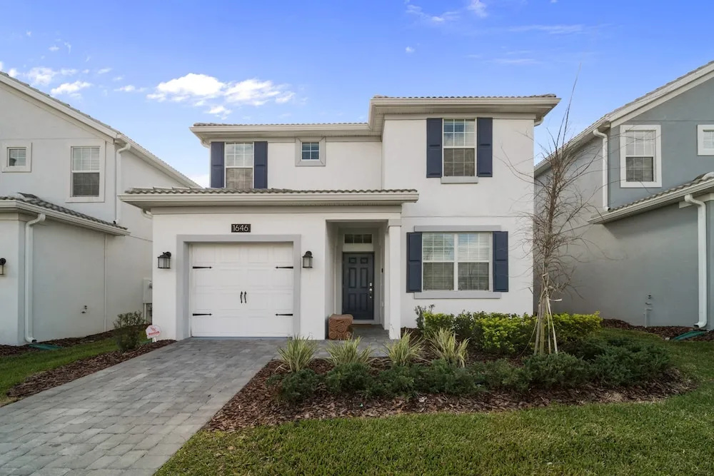 Lovely Vacation Home with Pool CG1646