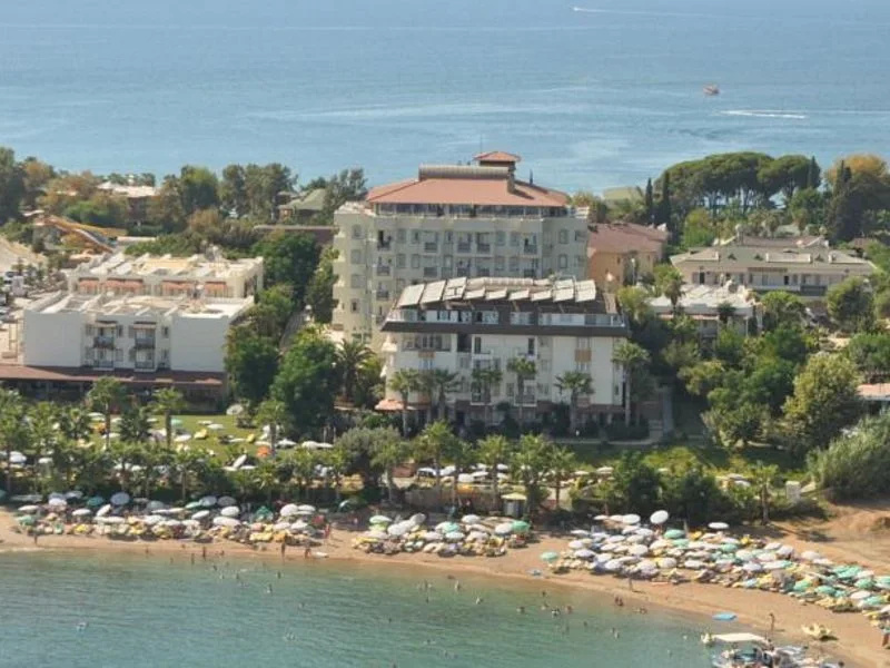 Beach & Waterfront