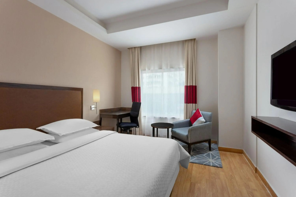 Four Points by Sheraton Vadodara - фото 6