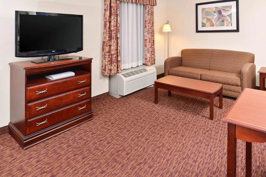 Double Suite (full double bed)