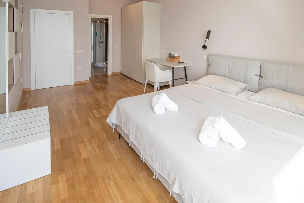 Standard Double room with sea view (full double bed)