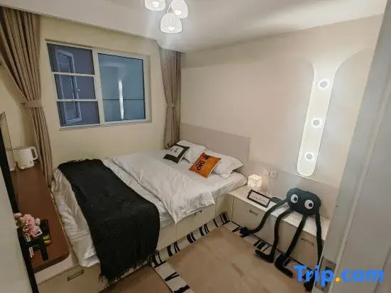 Bed in Dorm (female dorm)