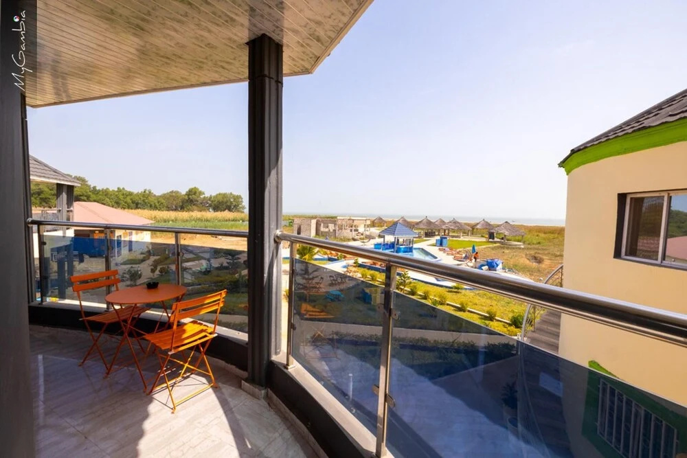 Lovely 13-bed Complex on Cape Point Beach, Bakau - фото 6