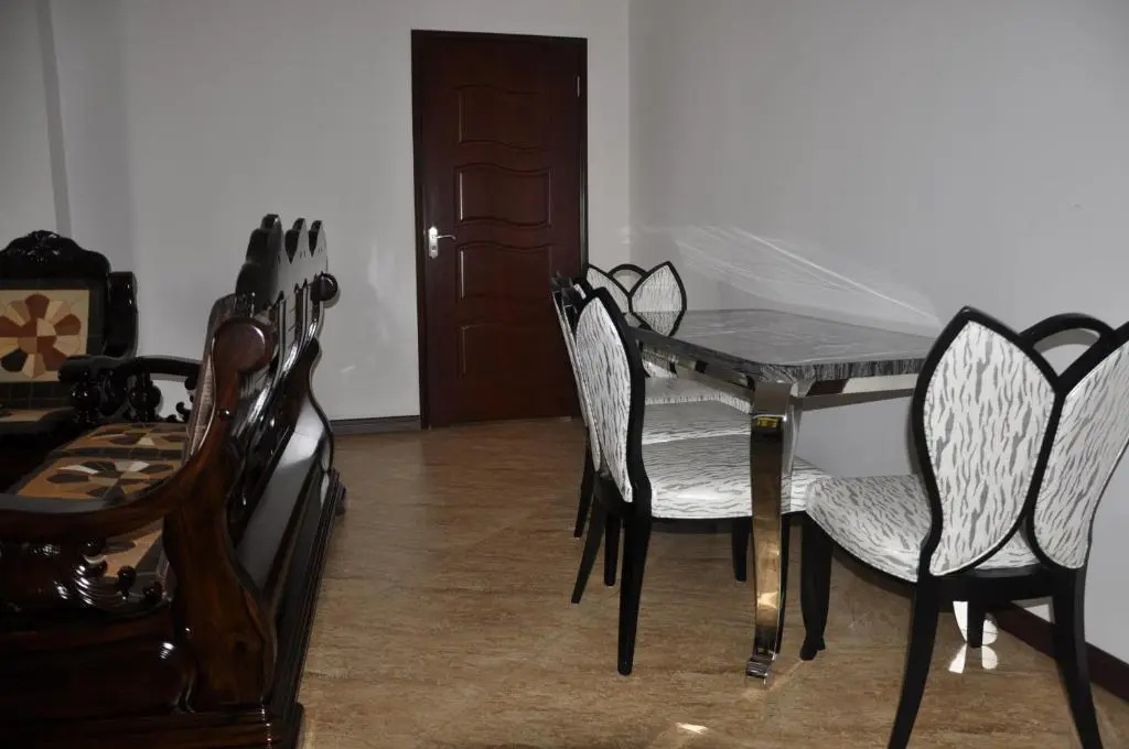 Biraj International Hotel - Chambres