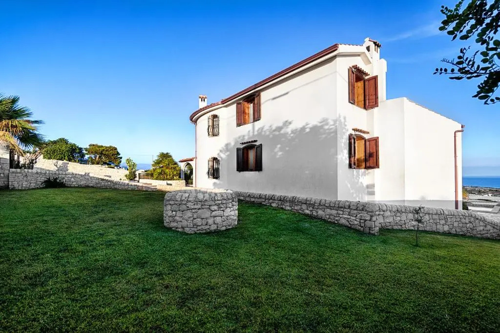 Villa Domus Petraianca