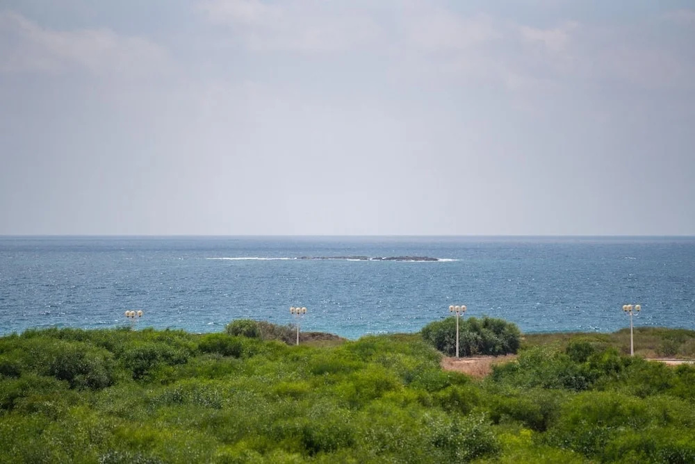 Panoramic Sea Views Coastal Escape by Sea N' Rent