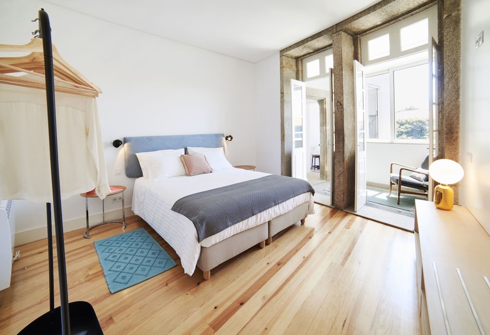 Pause Apartments - 4