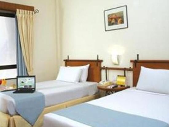 The Aston Hotel