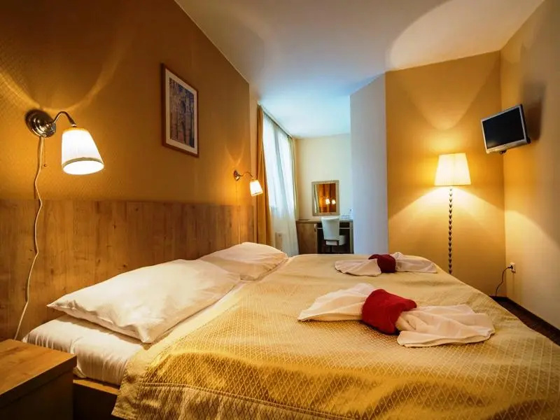 Standard Double room (twin beds)