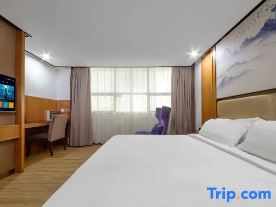 Premier room