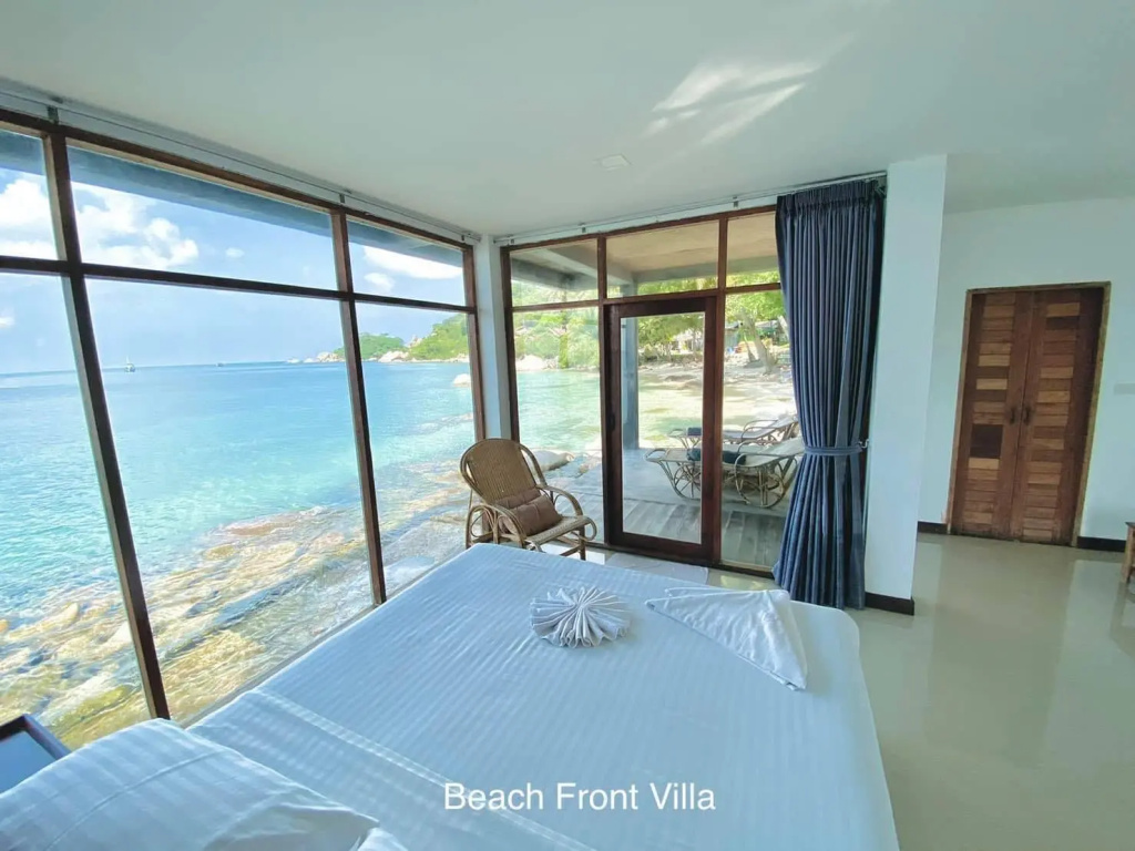 Villa beachfront