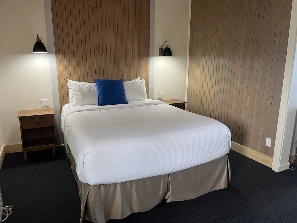Double Junior Suite with balcony (full double bed)