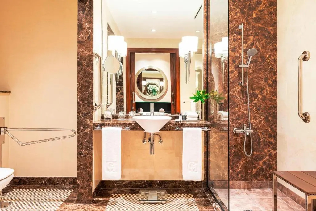 Двухместный номер Deluxe (двуспальная кровать) в Grosvenor House, a Luxury Collection Hotel, Dubai