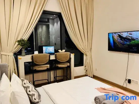 Executive Studio
