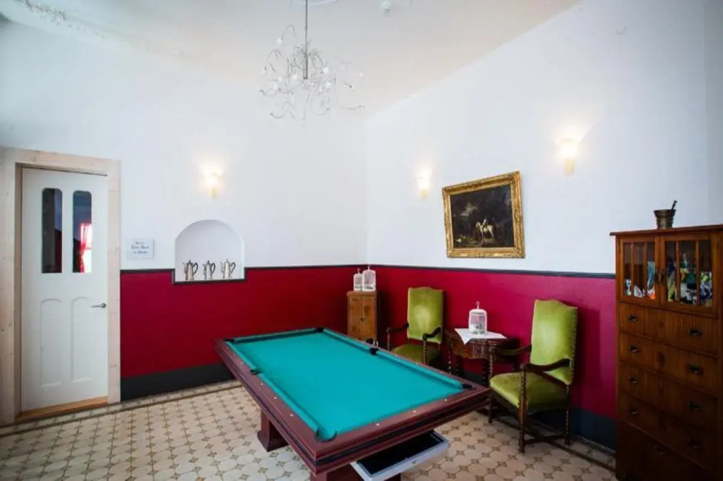 Carlton-Europe Vintage Adults Hotel - Général