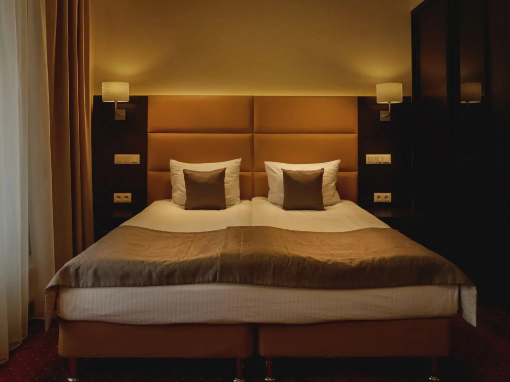 Double Studio (full double bed)