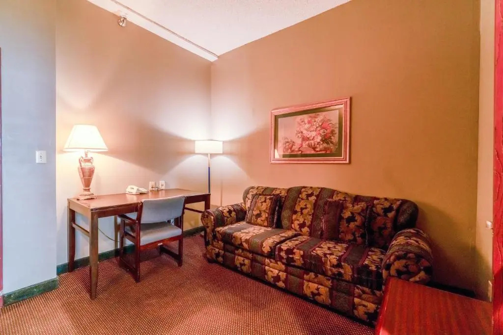 Quadruple Suite