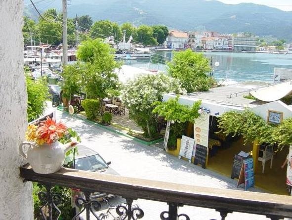 Beach & Waterfront