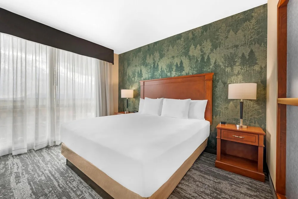 Drury Plaza Hotel Colorado Springs Near the Air Force Academy - Chambres