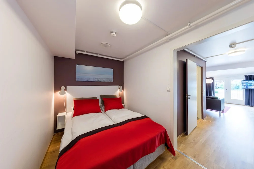 Standard Double room with balcony (full double bed)