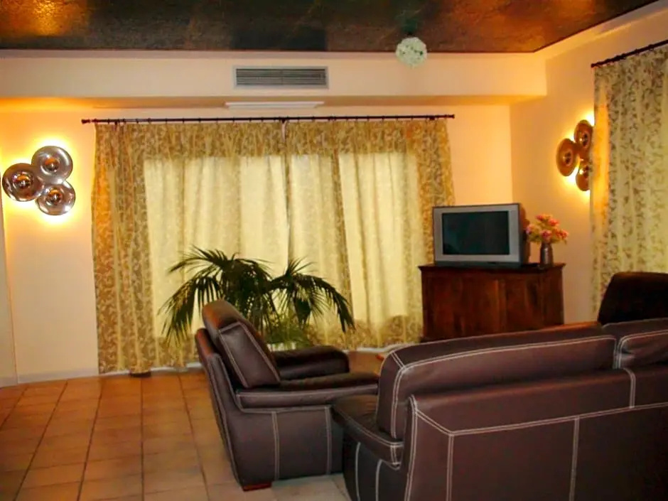 Voir la photo 2 — Motel des Bruyères