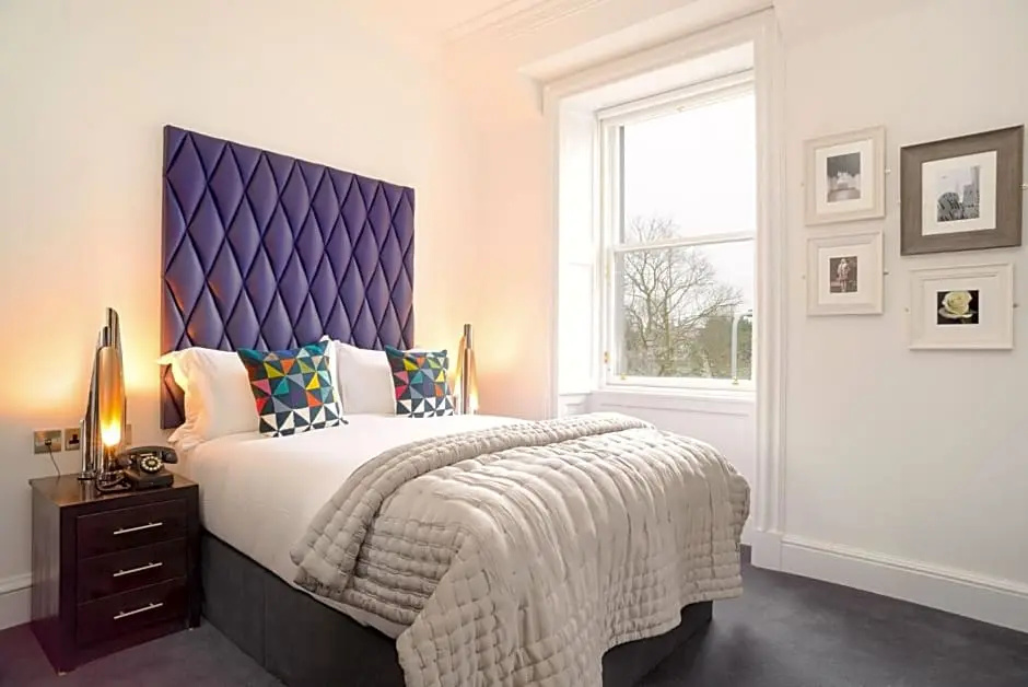 Standard room with park view