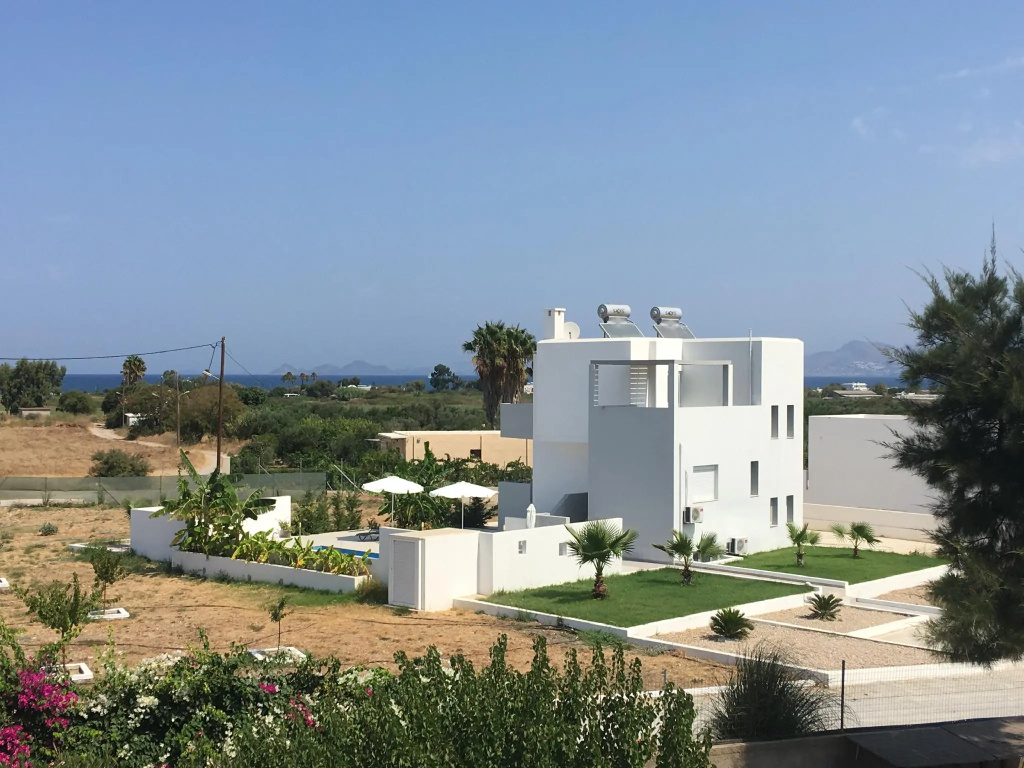 Xenos Villa 3 - Luxury Villa With Private Pool Near The Sea
