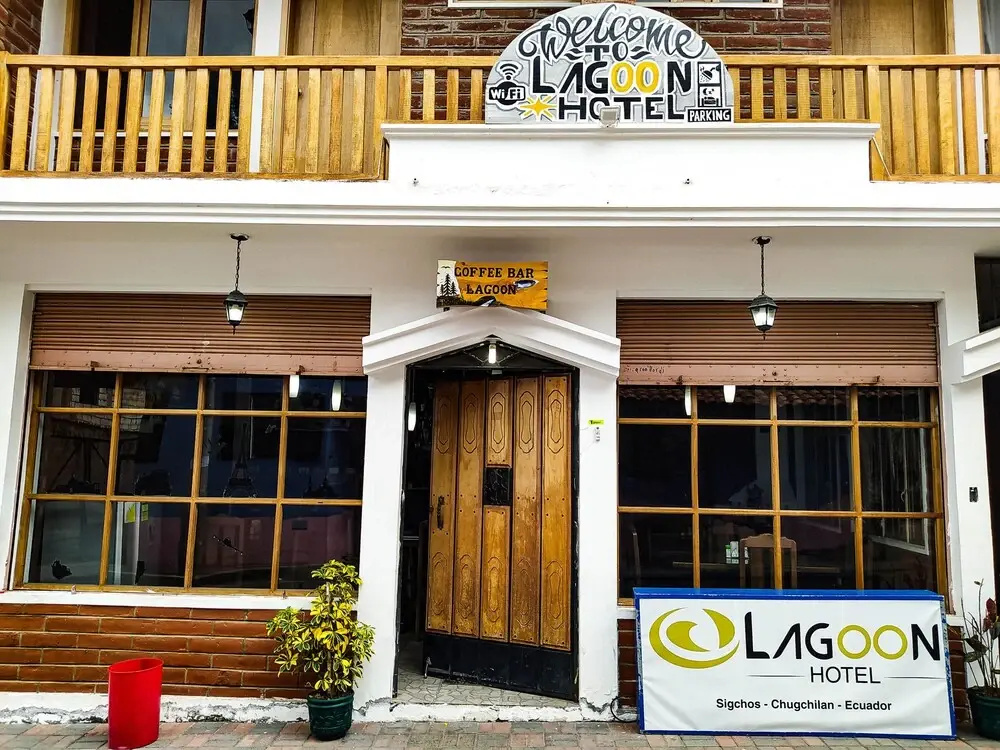 Lagoon Hotel