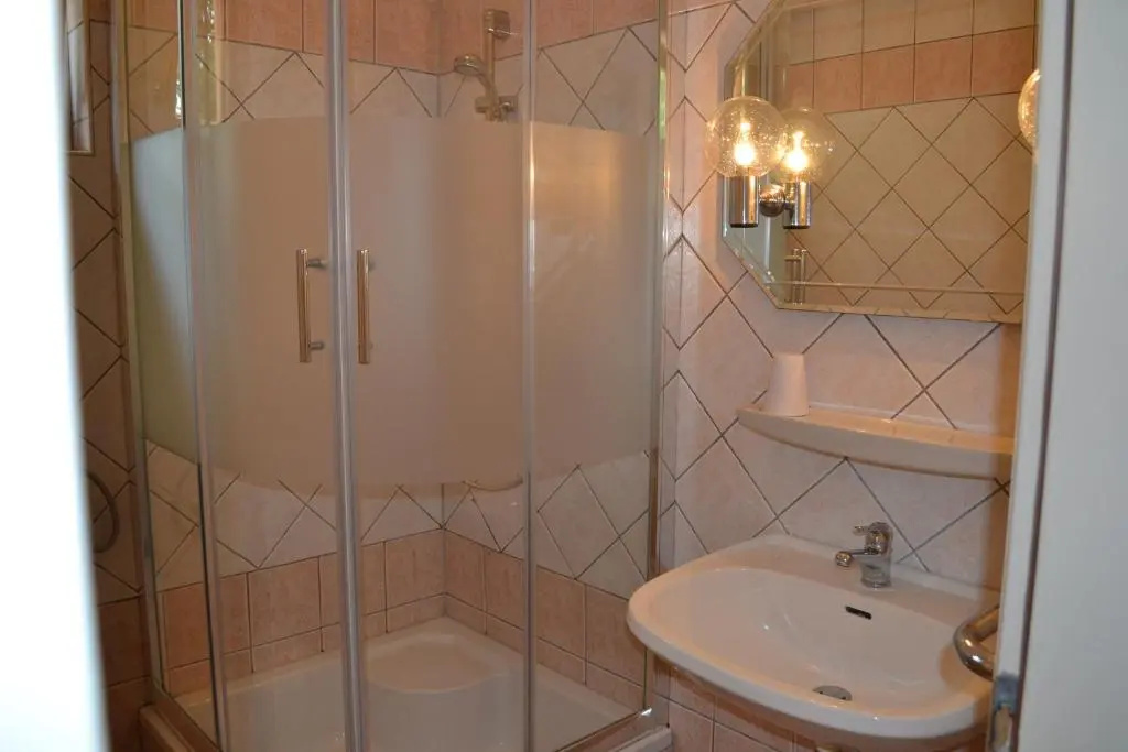 Standard Triple room with balcony