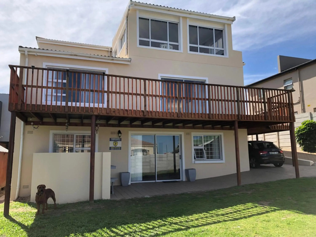 'On Point' Beach House - Jeffreys Bay