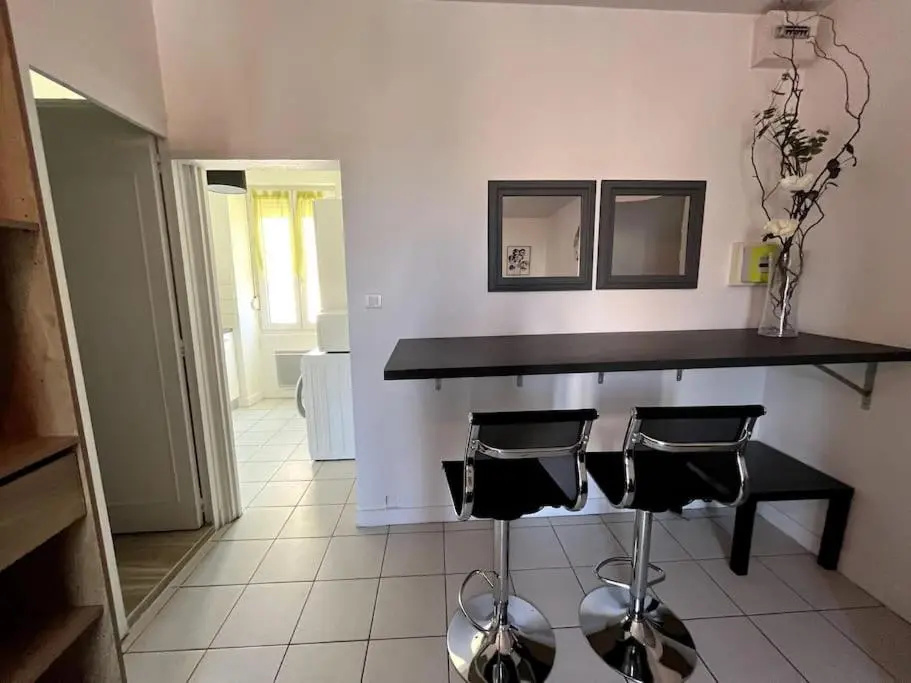Appartement calme avec parking gratuit sur place