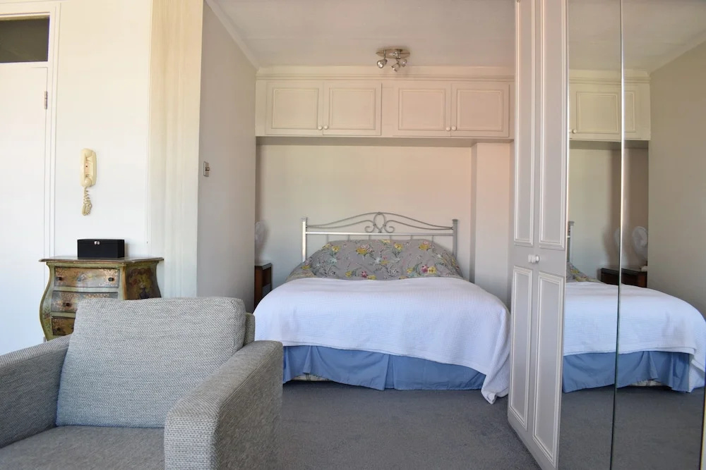 Studio Flat For 2 in Westminster