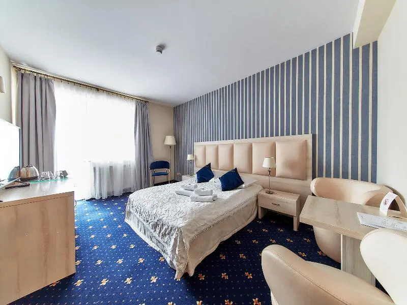 Standard Double room with balcony (full double bed)
